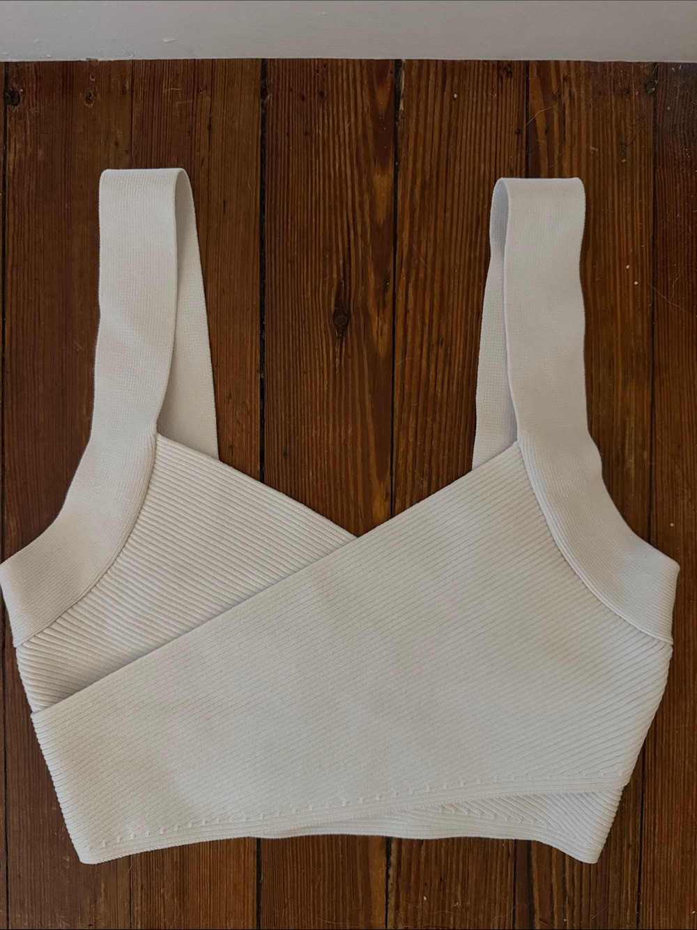 Aritzia Babaton White Ribbed Sculpt Knit Cross-Front Crop Top